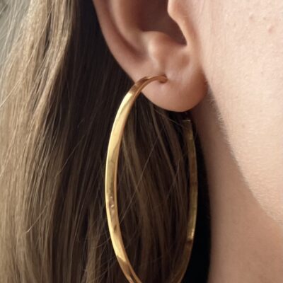 گوشواره حلقه ای بزرگ